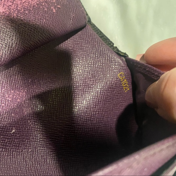 SOLD ✨Auth✨ Louis Vuitton Epi Wallet - Picture 7 of 14